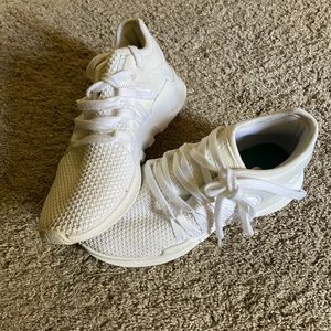 Adidas tennis shoes
